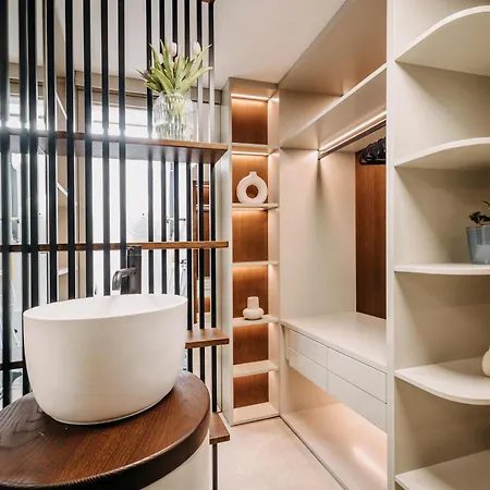 Prázdninový dům Luxe House For 4 Personen - Free Parking - 2br *