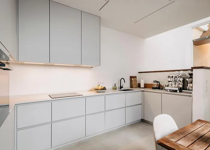 Luxe House For 4 Personen - Free Parking - 2br Neuss