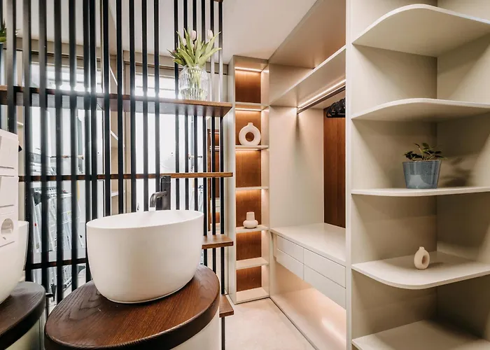 Vakantiehuis Luxe House For 4 Personen - Free Parking - 2br *