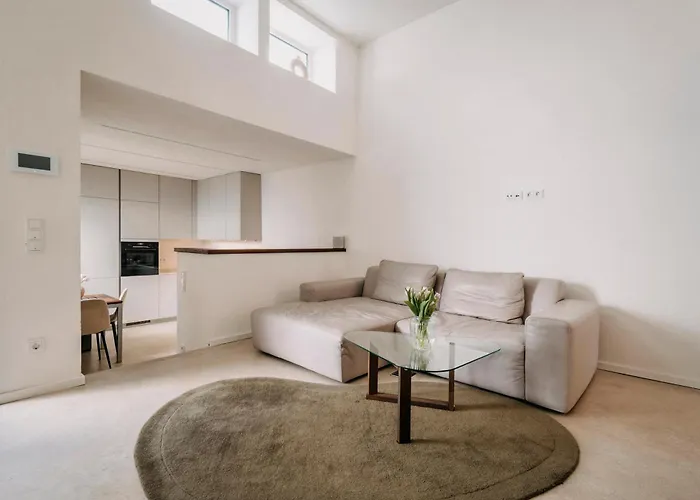 Luxe House For 4 Personen - Free Parking - 2br * Neuss